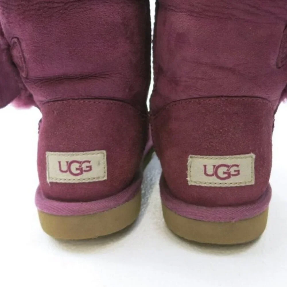 UGG AUSTRALIA Daelynn Bow Genuine Shearling Linned Kids Boots Footwear Sz 4